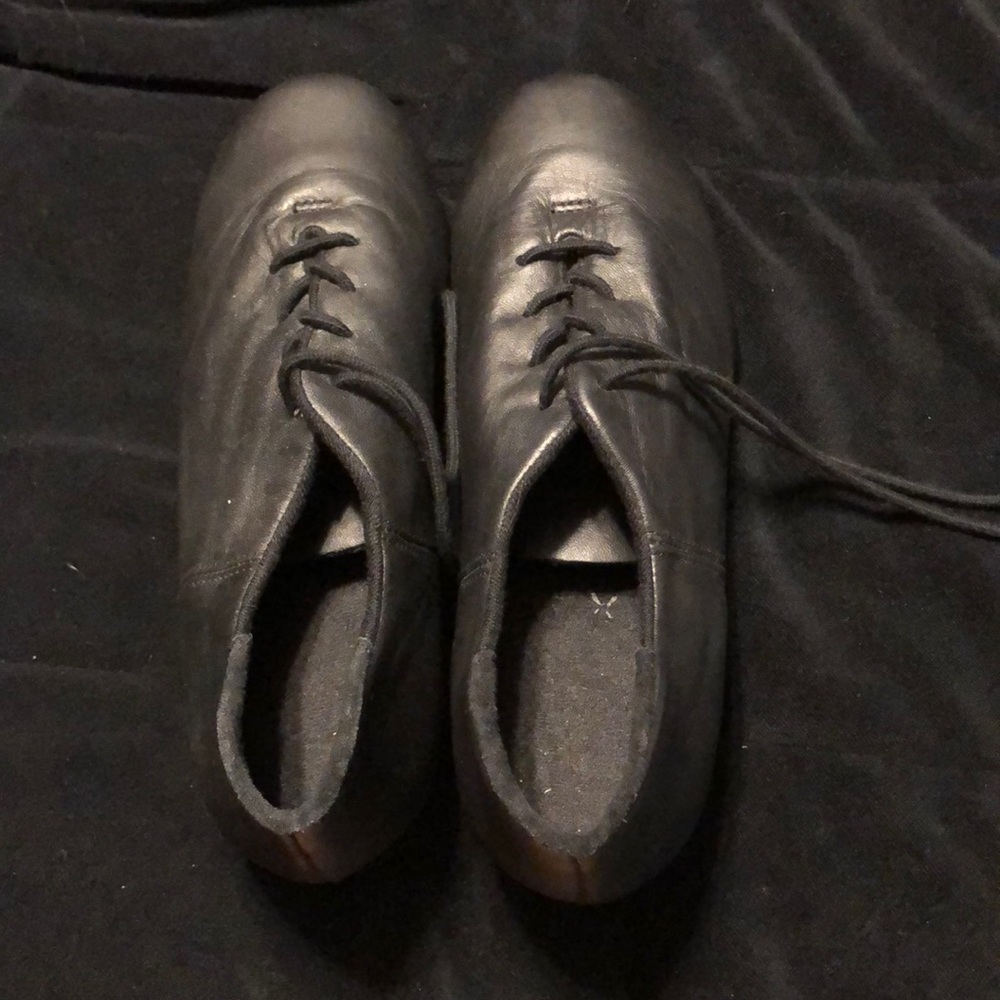 Tap shoes